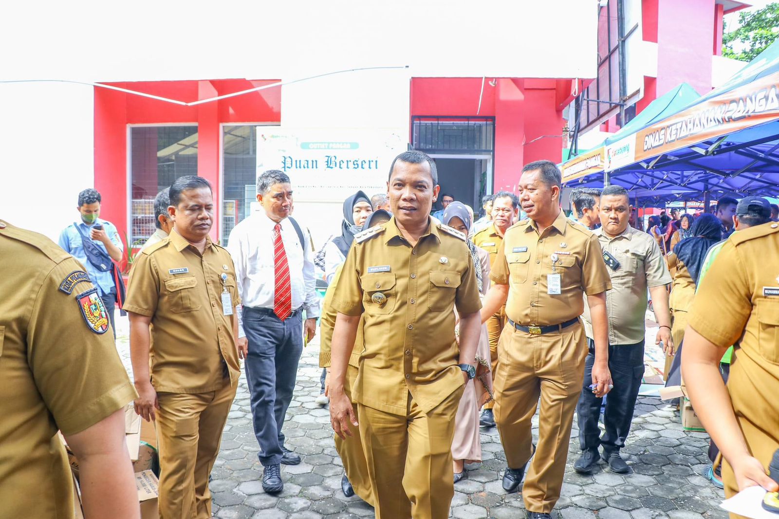 Pj Wali Kota Pekanbaru Ajak Partisipasi Swasta di Gerakan Pangan Murah