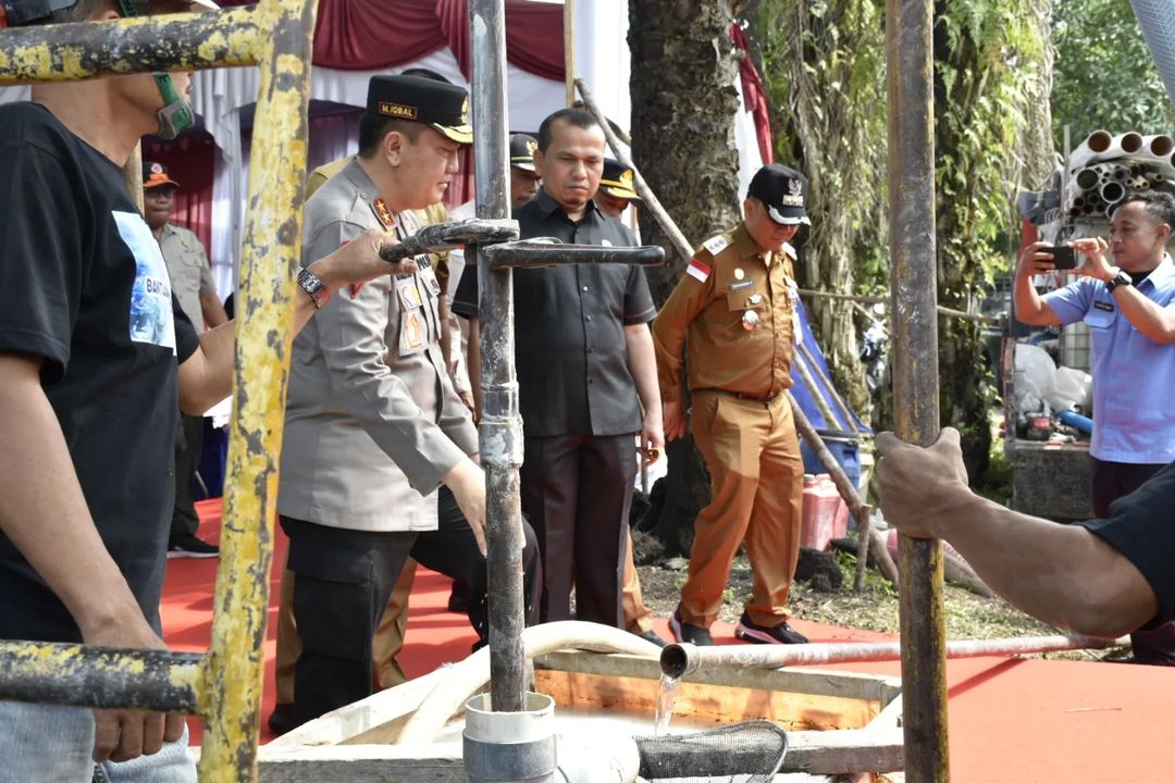 Dukung Program Bakti Sosial Ketua DPRD Pekanbaru Muhammad Sabarudi Apresiasi Polri untuk Masalah Air Bersih