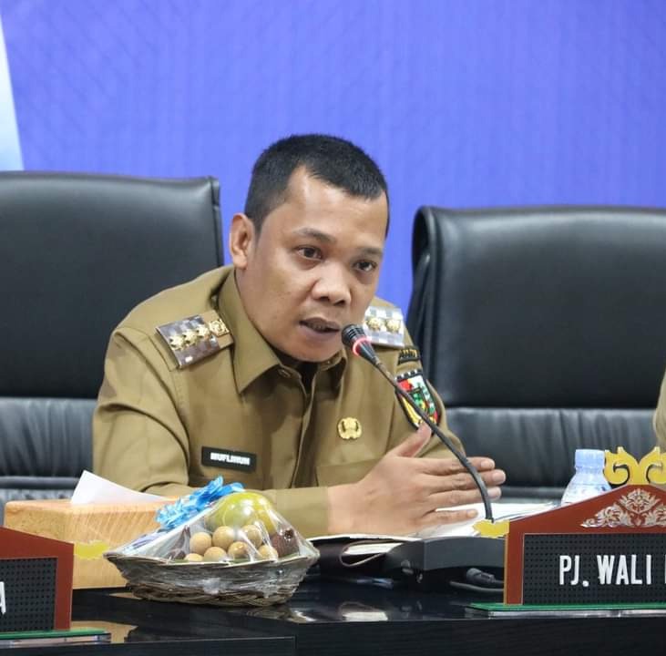 Pj Walikota Targetkan Lelang Angkutan Sampah 2024 Rampung Tahun Ini
