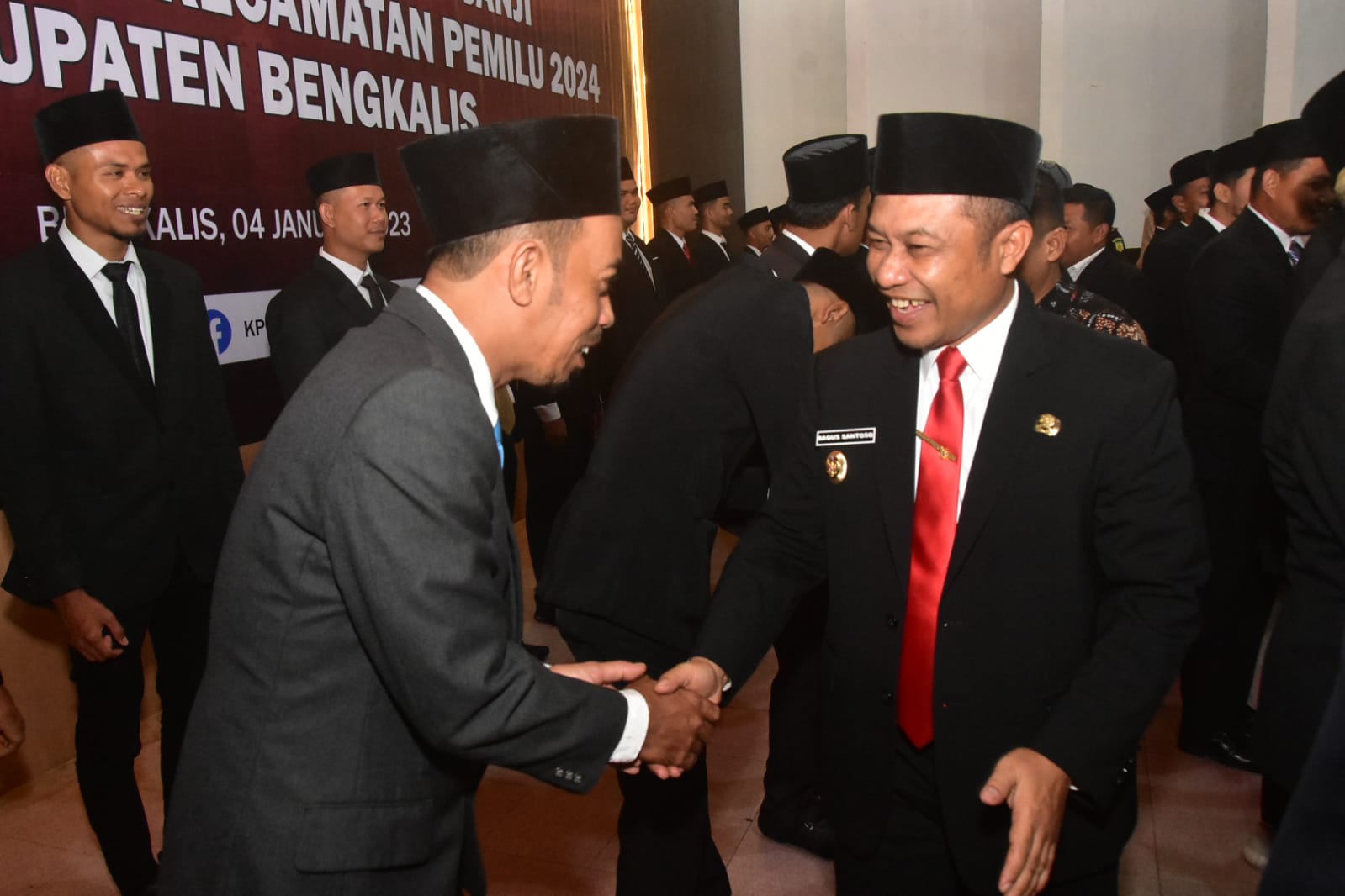 Hadiri Pelantikan PPK, Wabup Harapkan Menciptakan Demokrasi yang Independen