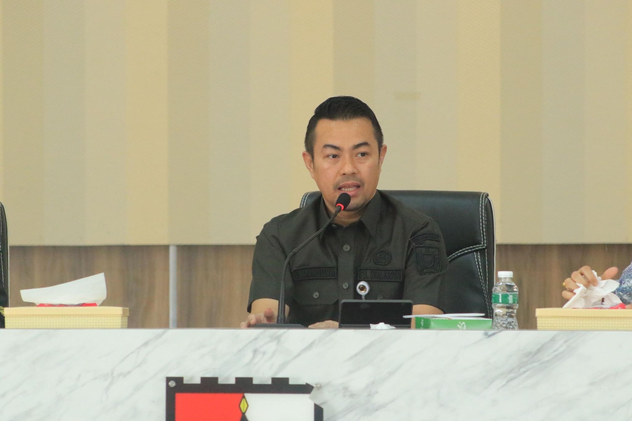 Pj Wako Bahas Persiapan Program Makan Bergizi Gratis saat Kunjungi Disdik Pekanbaru