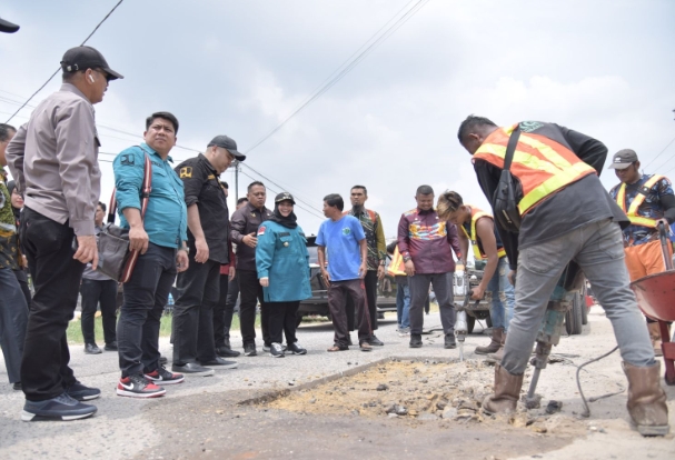 Pembangunan Jalan lingkar Barat. Doa Masyarakat Kasmarni Dua Periode