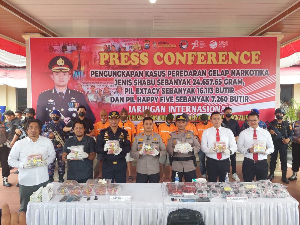 Polres Bengkalis Sita 23 Kg Sabu, Ekstasi dan Pil Happy Five