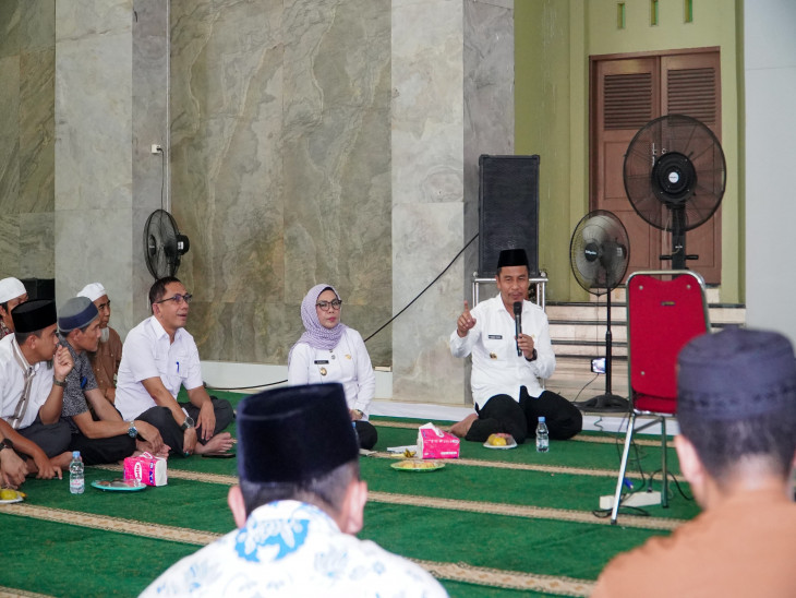 Renovasi Islamic Center, Bupati Kampar Ahmad Yuzar dan Wakil Bupati Kampar Misharti Minta Lansung Masukan dari Pengurus dan Jema'ah Islamic Center